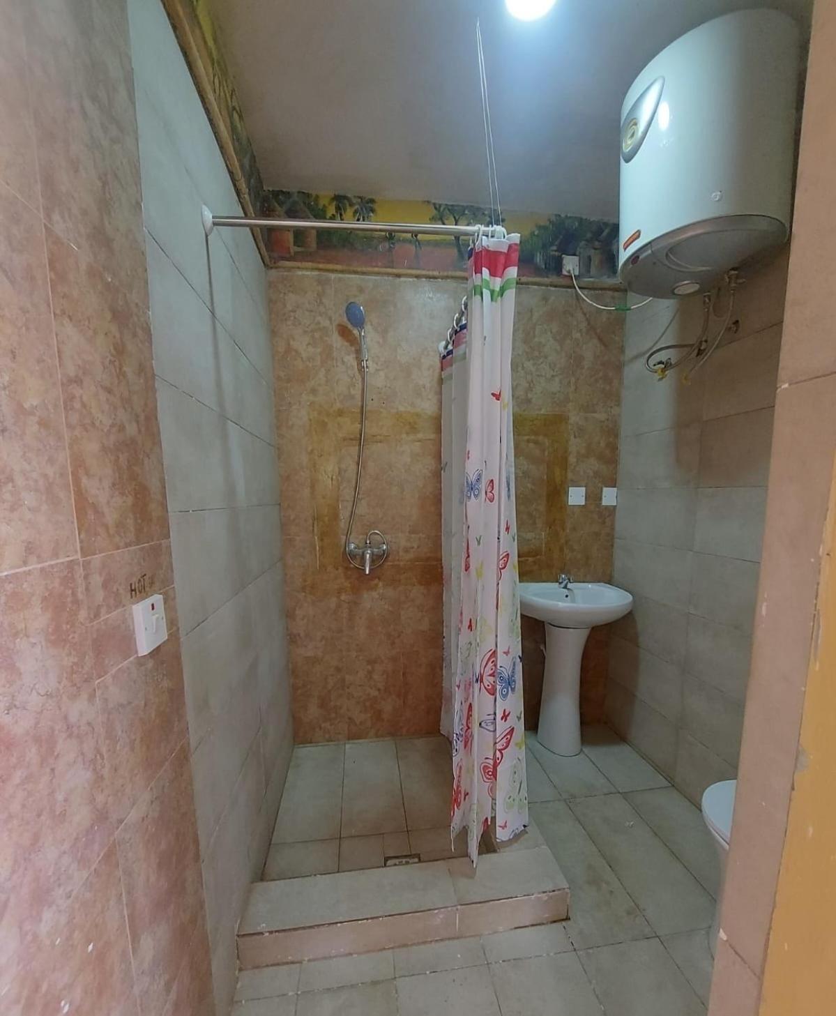 Casa Hotel Sinkiling Gambia เซเรคุงดา ภายนอก รูปภาพ