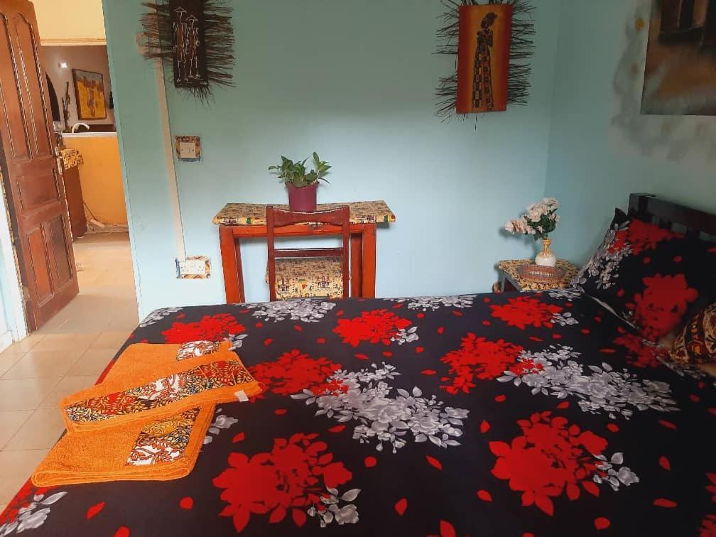 Casa Hotel Sinkiling Gambia เซเรคุงดา ภายนอก รูปภาพ
